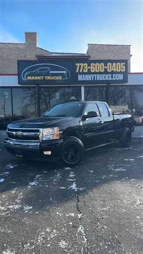 ‼️FOR SALE‼️ $11,900 ⚫️🟡2007 CHEVY SILVERADO 1500 ✅89K MILES ✅1 OWNER ✅4 X 4 🛞 💥FINANCE TODAY📍IL • IN • WI 📞773-600-0405 📍2244 N. Cicero Ave Chicago IL 60639 📍2629 N. Cicero Ave Chicago IL 60639 🗣️HABLAMOS ESPAÑOL 👇FULL INVENTORY👇 Mannytrucks.com