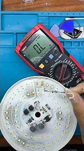 reparando foco LED