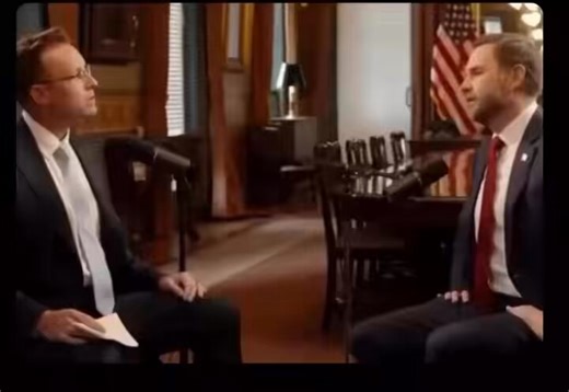 🇺🇸HUGE! 🇺🇸JD Vance @VP says his Fraud Task Force is investigating Ilhan Omar for Immigration Fraud!VP Vance: "Ilhan Omar definitely committed immigration fraud." It is time to deport her to Somalia!🎯💯🇺🇸Absolutely , Just Do It 🎯💯🇺🇸🙏🏻✝️