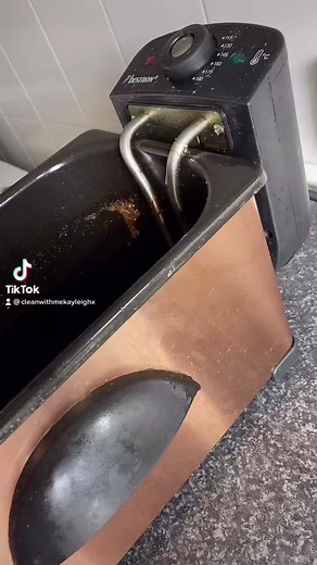 Schoonmaken van een frituurpan: tips en technieken