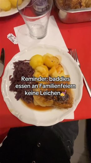 Ben on Instagram: "Vegane Kohlrouladen>>>"