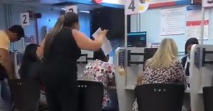Mulher descobre traição e leva provas até o local de trabalho da amante: "Não achei justo"