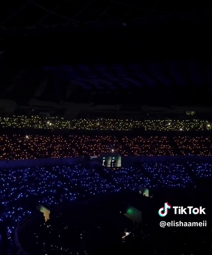 what a way to start a concert!! nilaro mo kami, tj!! 🤎🤎#sarilinatingmundoconcert #tjmonterde #opm #opmsongs