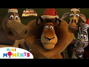 Alex Delivers Presents For Christmas Day!! 🎄😲🎁 | Merry Madagascar | Clip | Mini Moments