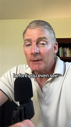 The pharmaceutical industry is built on control — not care. Before your paycheck even hits your account, Big Pharma already has its cut through government programs like Medicare, Medicaid, and endless “health” regulations designed to keep you dependent. The supplement industry doesn’t work that way. No one forces you to buy anything. You have a choice — and that’s exactly what Big Pharma fears most. Pharmaceutical companies profit from keeping you sick and compliant. Supplements and natural medi