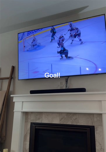 At least we got a goal and a point in the standing 🙌🏻 #fypシ #eveningvlog #krakenhockey #nhl #eveningroutine🦋