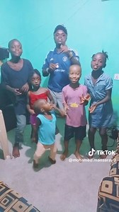 Papa n Pekin Dae Dance 😍😍 Dae message don pass https://youtu.be/Pqes7OpxBDY?si=HVbcAD2zp-TpkEif | Speedo'o