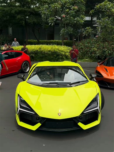 Revuelto Gintani en Surabaya: Un encuentro único