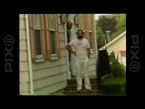 In 1979, WPIX reporter busted outside 'Amityville Horror' house