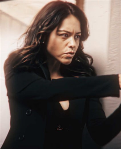 lopez in pantsuits makes me FERAL. // FAKE EVERYTHING #angelalopez #therookie #therookieedit #edit #aftereffects scp: _lucyae angela lopez detective lopez the rookie
