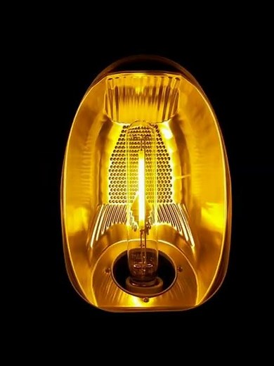 Types of light sources used in physics lab