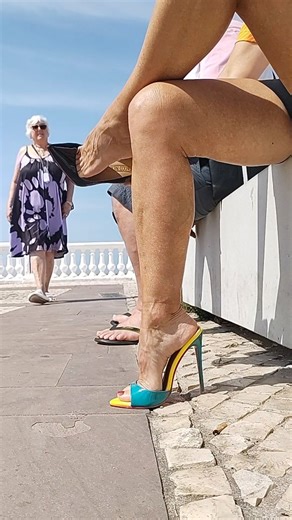 talonsdelonze Carmen G. on Instagram: "Yes, I'm shy. I didn't know where to change my shoes to be more comfortable without attracting attention. #luxuryshoes #premiumshoes #uneditedphoto #glamour #elegance"