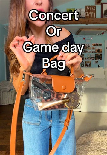 The cutest clear purse I’ve ever seen & it comes in so many colors 🤍 #clearbag #gamedayoutfit #stadiumbag #purse #crossbodybag