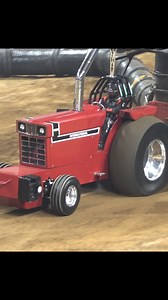 608K views · 6.4K reactions | The "Cuttin' Down" Pro Stock Tractor goes deep into the sand at the 2025 National Farm Machinery Show Championship Pull! #tractorpulling #horsepower #motorsport #diesel #internationalharvester | BB Pulling Videos | Facebook