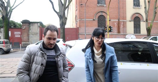 Omicidio di Garlasco, Andrea Sempio in caserma per il test del Dna, l’avvocato: “Tranquillo perché innocente”