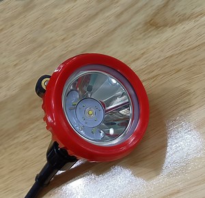 [Hot Item] Mining Rechargeable Underground LED Portable Miners Head Lamp Caplamp