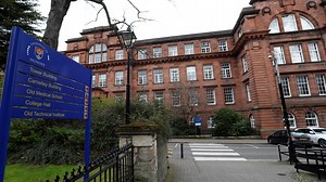 Uni of Dundee principal forced to apologise after 'prominent concerns' over racism