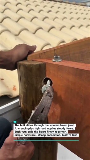 Tightening Wood Beam Bolts for Strong Roof Framing #construction #roofing #shorts