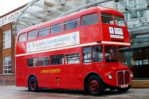 Bentley rénove un bus "double-decker"