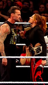 ¿Qué consecuencias tendrán estas cachetadas de Becky Lynch? 💥😱 | WWE Español