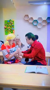 Even Harley Quinn can’t stand her farts #Joker #SecondDimension | Fruit Jack