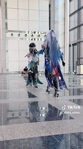 Behind the Scenes: Jingliu Cosplay Transitions