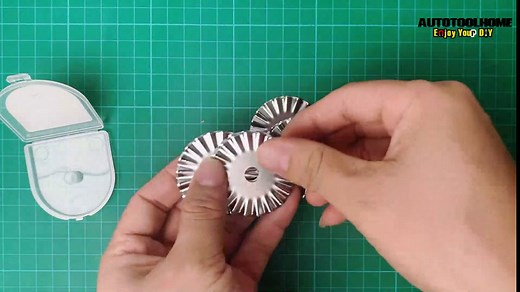 AUTOTOOLHOME 10pc 45mm Pinking Blades Rotary Cutter Pink Knife Refill Blade for Cloth Fabric Portable Paper Trimmer Sewing Tools