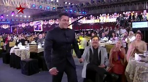 Watch the 3 Khans, Shahrukh, Salman and Aamir on the same stage for the very first time only on Aap Ki Adalat. Tune in to Star Plus on 7th Dec, 10 PM | StarPlus