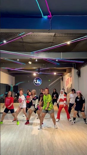 Azukita Remix by Dj Lenn & Jay Jax #zumba #zumbafitness #zumbadance #zumbaclass