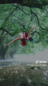 The absolute talent and strength!! 😍 (Link to OP in the comments) | Bi The Way