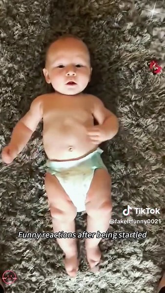 Cute reaction to being scared 😂 #viral #sofunny #funnyscare #laughing #fpy