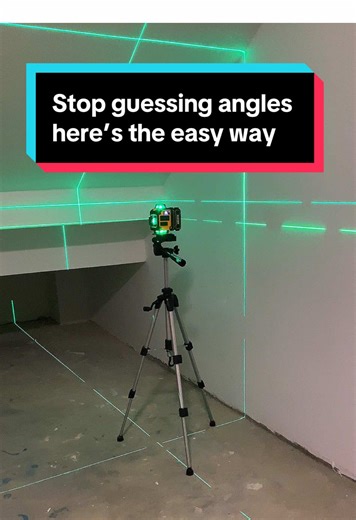 Stop guessing angles here’s the easy way #alloyman #laserlevel #greencrossline #diyprojects #toolreview #homeimprovement #levelcheck #buildsmart #constructiontools #tooltok