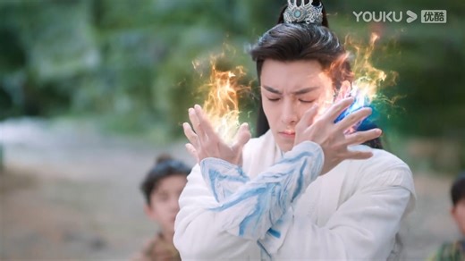 Devil King was reborn, the Sect Master set up a divine array to repel him! 魔王重生，掌门设神阵将其击退！ #护心 #BackFromTheBrink #侯明昊 #周也 #王以纶 | 好剧百分百