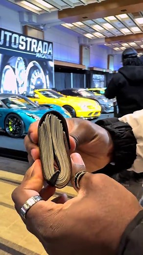 The Rast Wallet is the only acceptable way to carry a real wad in 2026. Designed specifically for cash and effortless access, it features a unique magnetic lock system that delivers a satisfying click every time. No more bulky, limited bifolds. #wallet #handmade