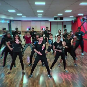 Are You an aspiring Dancer,Singer,Actor,Reality Star or Social Media Influencer? Here is a dance course for you “LEVEL UP “ by The Swingers in Association with Abstrakt Solez Usa. ✔️Styles K-Pop l Waacking l Latin Broadway Fusion ✔️Course Highlights Certificate l Stage Performance l Viral Dance Cover ✔️Bonus Reels Choreography l Acting for Dancers l Creative Movements l Body Conditioning ✅Level up Juniors -7- 11 Age l Level Up Teens & Adults for All Ages 🔥We Are Trusted Over 100000 Students,Dan