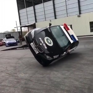 2 wheel burnout?! What is this sorcery | Modified Cars