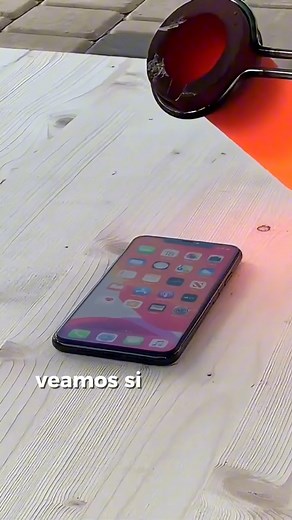 144K views · 955 reactions | ¿Puede Un iPhone Soportar La Lava? 樂 | Alternativa | Facebook