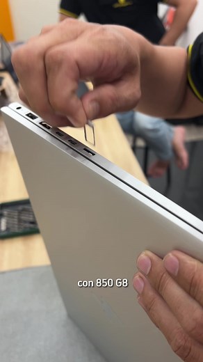 Khe cắm SIM trên HP Elitebook 850 G8 #metub #thanhcongnghe #learnontiktok