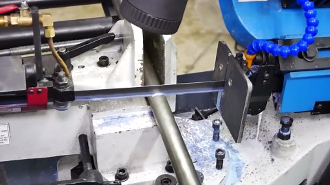 How to Make a Gas-Powered Belt Conveyor for Transporting Branches & More – DIY Guide!