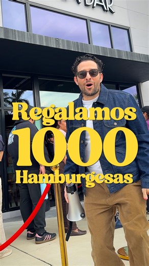 ANDRES DE OLIVEIRA on Instagram: "En la inauguración de @labirrabar.usa Doral regalamos 1000 Hamburguesas! #andrescooking #labirrabar #doral"