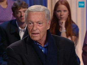 Thierry Ardisson reçoit Guy Lux, ancienne star des jeux télé, à qui il donne un droit de réponse quant aux propos de Guy Bedos. Il le décrit comme un "has been du rire"et critique sa "lâcheté". > Tout Le Monde En Parle | France 2 | 16/10/1999 #INA #Arditube #Ardisson #GuyLux | INA Arditube