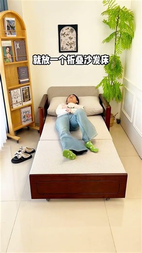 No Guest Room? This Chair Turns Into a Bed 😲 | Smart Space-Saving Design