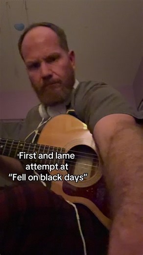 #tuesday #acoustic fiddle faddle. Help me hit 5000 #followers➕#guitar #fyp