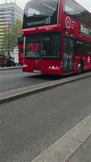 “New Electric Bus in London ⚡ Route 188 Right Now”