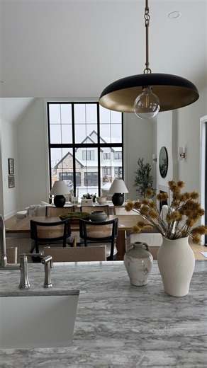Step inside this beautiful kitchen at 4 Edgeview Crescent by @woodfielddesignbuild — a model home filled with soft warm tones, curated styling, and thoughtful design throughout. From the layered finishes to the arched pantry entry, every detail feels intentional, inviting, and beautifully refined. Countertops Featured: @hanstoneca Matterhorn (kitchen) Markina (pantry). Looking to elevate your next project? Book a showroom visit with us. Build: @woodfielddesignbuild Design: @redacorn Staging: @mo