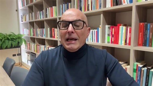 PosteID - SPID diventa a pagamento💸: 6 euro l’anno, ecco chi paga e chi è esente! 📌 Dopo 10 anni di gratuità, Poste Italiane introduce un canone annuo per l’accesso SPID tramite PosteID. 👉 Il primo anno resta gratuito 👉 Dal secondo anno il costo sarà di 6 euro 👉 Alcune categorie restano totalmente esenti dal pagamento Una svolta importante per uno dei servizi digitali più utilizzati dai cittadini📲 Informarsi per tempo è fondamentale Per approfondire 👉 https://www.fiscal-focus.it | Fiscal 