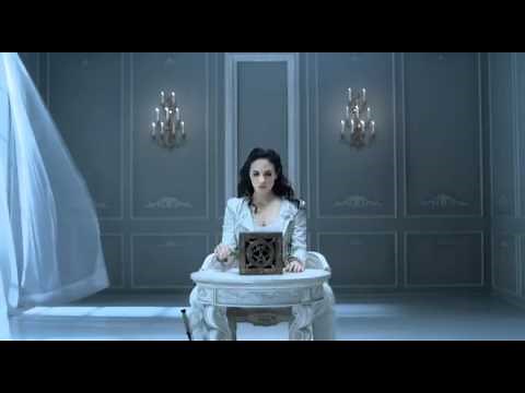 Lost Girl, Season 2 - Premieres September 4 @ 9 ET/PT