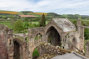 The top 8 historic sites in Scotland