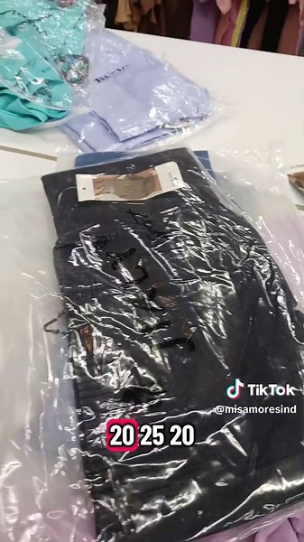 Videos de MIS AMORES (@misamoresind) con “sonido original - MIS AMORES”