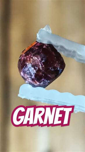 Stop Scrolling and Learn About the Garnet Gemstone! 💎 #WatchNow #Garnet #crystals #gemstone